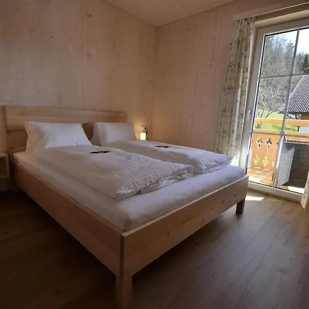Holzidylle Apartment *